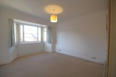 2 bedroom flat to rent, Deanhill Court, Upper Richmond Road West, London