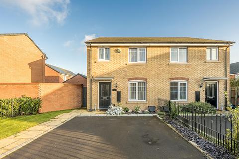 3 bedroom semi-detached house for sale, English Gardens, Kingswinford, DY6 7LZ