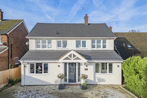 4 bedroom detached house for sale, Whadden Chase, Ingatestone, CM4