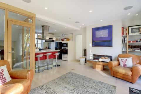 3 bedroom apartment for sale, Southampton Road, Kentish Town