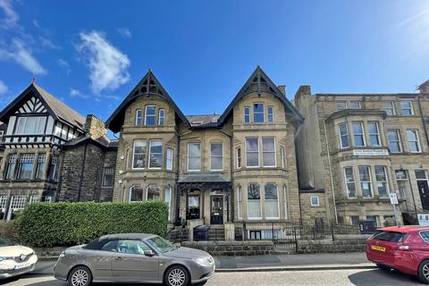 2 bedroom apartment for sale, East Parade, Harrogate, HG1