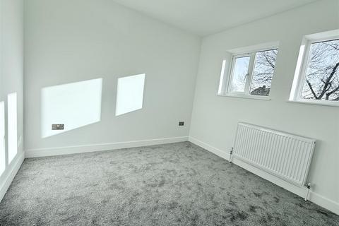 3 bedroom terraced house to rent, Allerton Road, Borehamwood