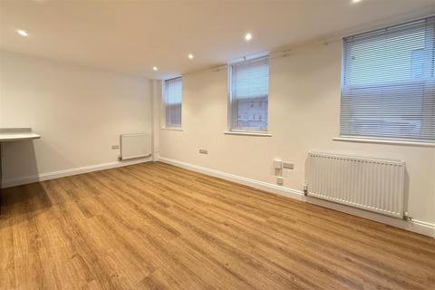 1 bedroom end of terrace house to rent, Kingston Mews, Taunton TA2