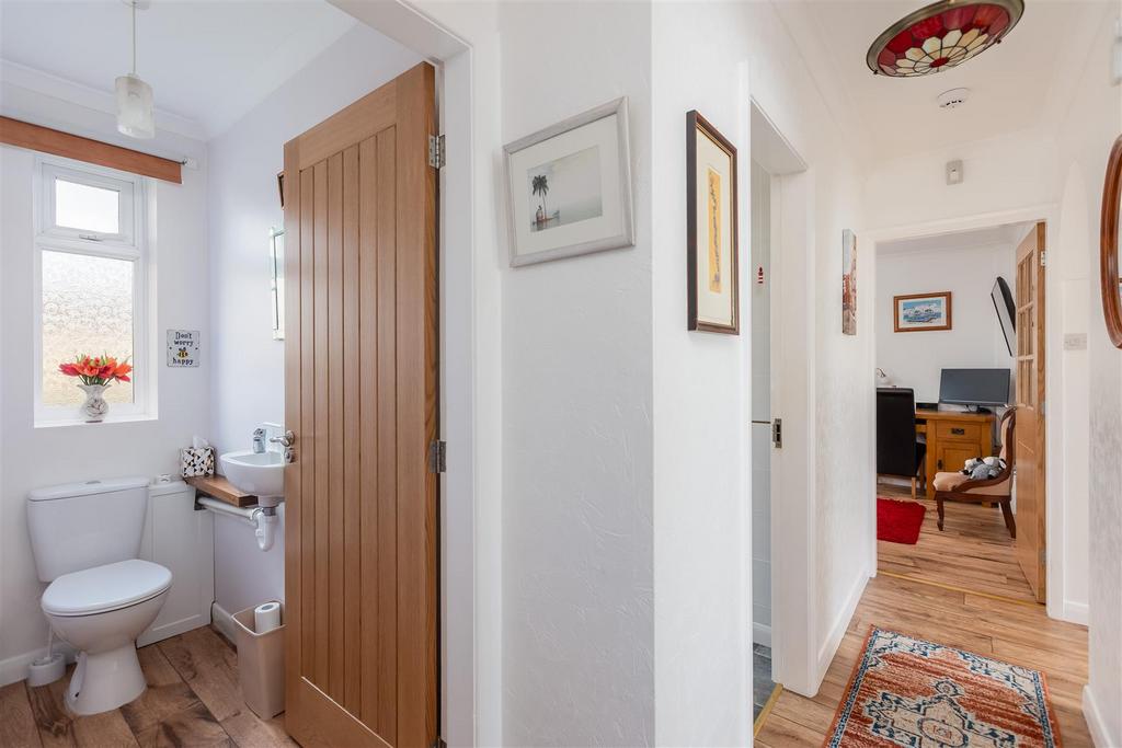 Rosamund Avenue 29 Hallway-2.jpg