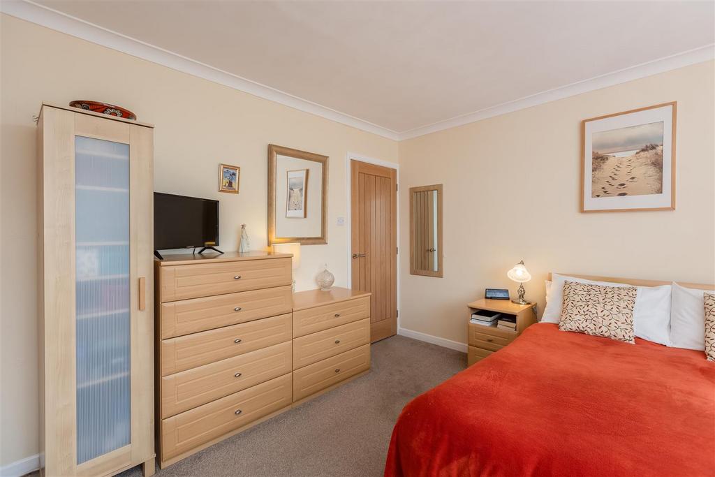 Rosamund Avenue 29 Bedroom 1-3.jpg