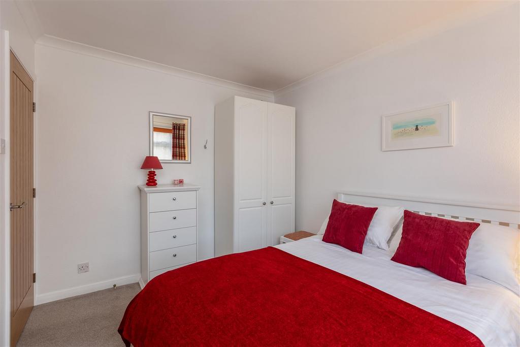 Rosamund Avenue 29 Bedroom 2-2.jpg