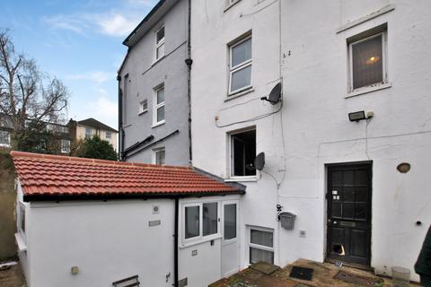 1 bedroom apartment to rent, Albion Road, Gravesend DA12