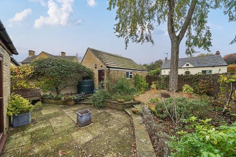 4 bedroom semi-detached house for sale, Hook Norton,  Oxfordshire,  OX15