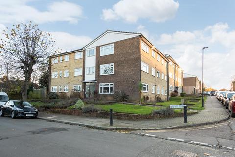 1 bedroom flat to rent, Windsor Court, London N14