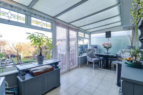 2 bedroom semi-detached bungalow for sale, Briarwood Drive, Leigh-On-Sea SS9