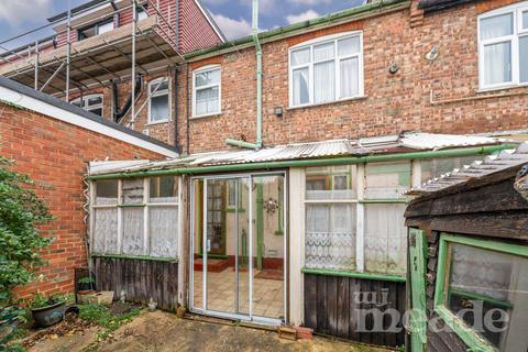 3 bedroom terraced house for sale, Queenswood Avenue, E17