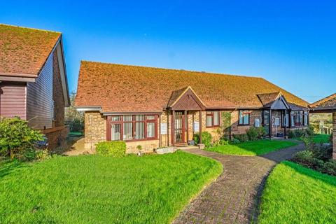 2 bedroom bungalow for sale, Cross Lane Gardens, Ticehurst, East Sussex, TN5