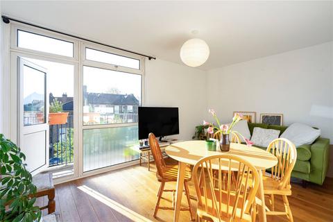 2 bedroom maisonette for sale, Kingsgate Estate, Tottenham Road, London, N1