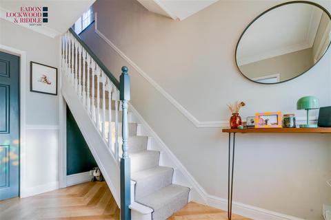 6 Elm Tree Close, North Anston, Sheffield, S25 4FG