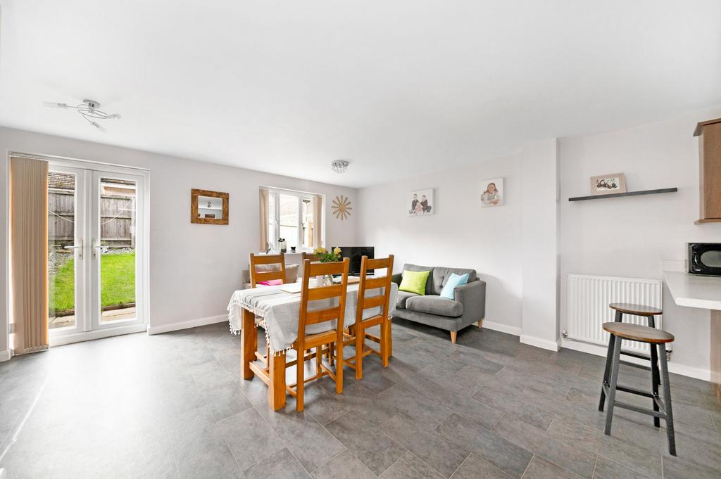 Open plan dining kitchen / family room