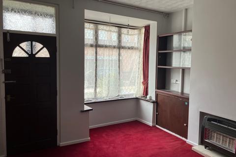 3 bedroom terraced house to rent, Caldmore Road, Walsall