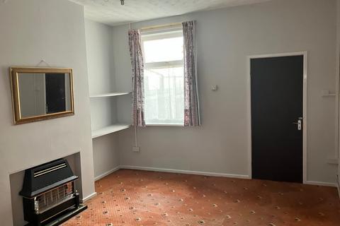 3 bedroom terraced house to rent, Caldmore Road, Walsall