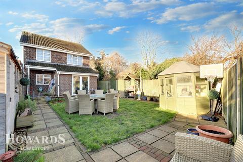 4 bedroom detached house for sale, Elm Coppice, Lowestoft