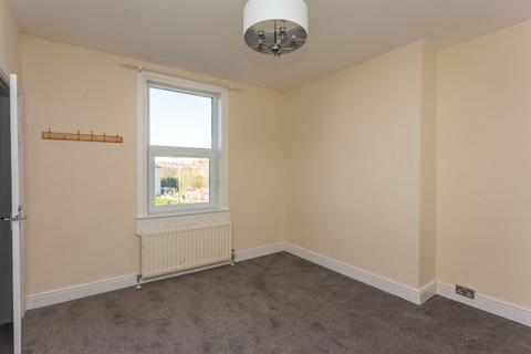 16 Birkenside, Gorebridge, EH23 4JA