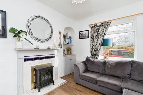 2 bedroom cottage for sale, Main Street, Scarborough YO12