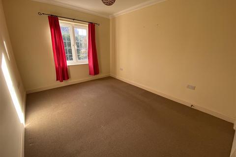 2 bedroom flat to rent, Hastings Road, Bexhill On Sea