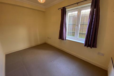 2 bedroom flat to rent, Hastings Road, Bexhill On Sea