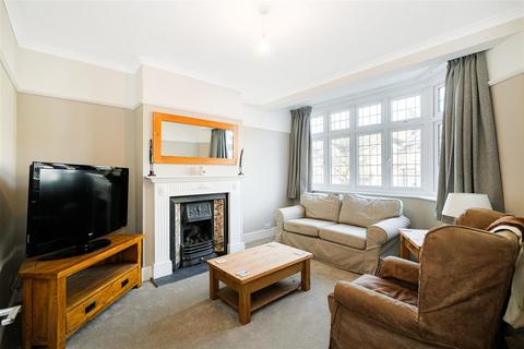 2 bedroom house for sale, Crownhill Road, Woodford Green