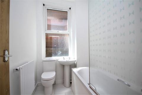 1 bedroom flat to rent, Cowper Road, Worthing, West Sussex, BN11