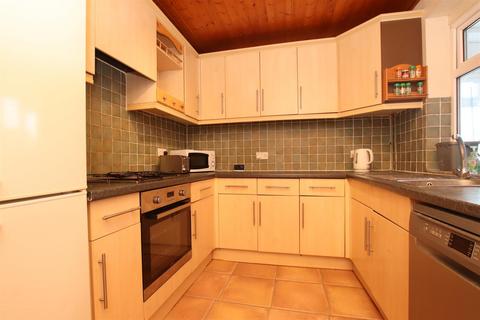 4 bedroom house to rent, Coronation Avenue, Bath BA2