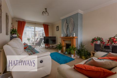 15 Ashgrove Close, Sebastopol, Pontypool, NP4 5DA