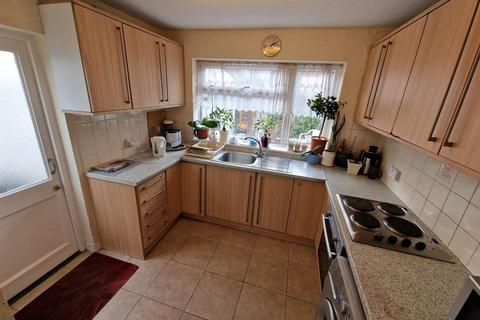 5 bedroom house share to rent, Flowersburn, Bournemouth, BH1