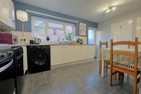 2 bedroom semi-detached house for sale, Mason Avenue, Leamington Spa