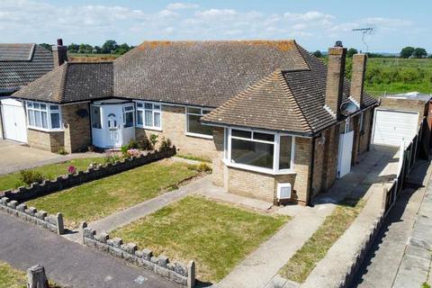 2 bedroom semi-detached bungalow to rent, Woburn Avenue, Frinton-On-Sea CO13