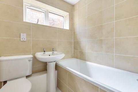 2 bedroom flat for sale, Wilkinson Way, Chiswick