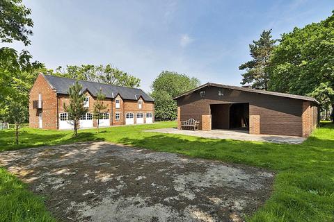 5 bedroom barn conversion for sale, Hobb Lane, Moore, WA4