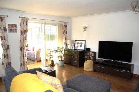 24 Fair Lawn, Albrighton, Wolverhampton, WV7 3QF