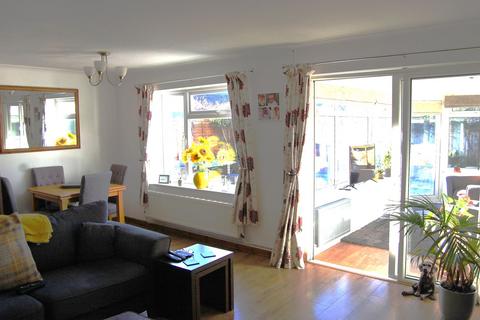 24 Fair Lawn, Albrighton, Wolverhampton, WV7 3QF