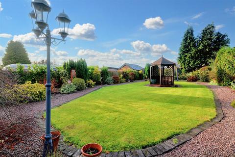 4 bedroom detached bungalow for sale, Nottingham Road, Hucknall, Nottingham