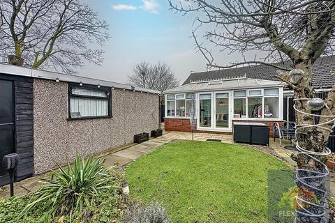 2 bedroom semi-detached bungalow for sale, Totnes Drive, Southport PR9