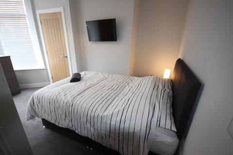 1 bedroom in a house share to rent, Shobnall Street, Burton upon Trent DE14