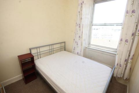 2 bedroom flat to rent, Caledonian Road