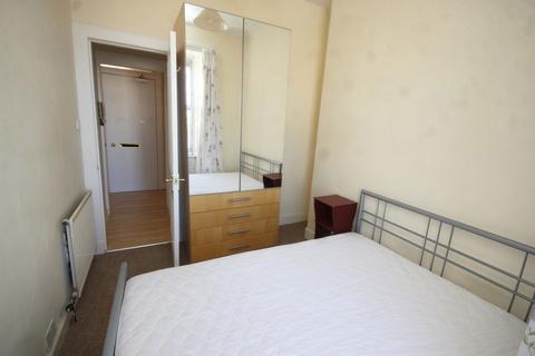 2 bedroom flat to rent, Caledonian Road