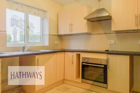 2 bedroom flat for sale, Rose Gardens, Croesyceiliog, NP44