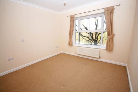 2 bedroom flat to rent, Post Office Lane, Beaconsfield, HP9