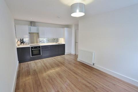 2 bedroom apartment for sale, Mercury Gardens, Romford, RM1