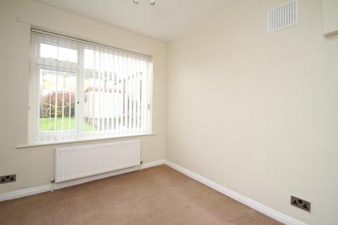 3 bedroom semi-detached house to rent, Kirkwood Grove, Leeds, West Yorkshire, UK, LS16