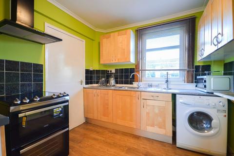 2 bedroom flat to rent, 2148L – Saughton Road, Edinburgh, EH11 3LT