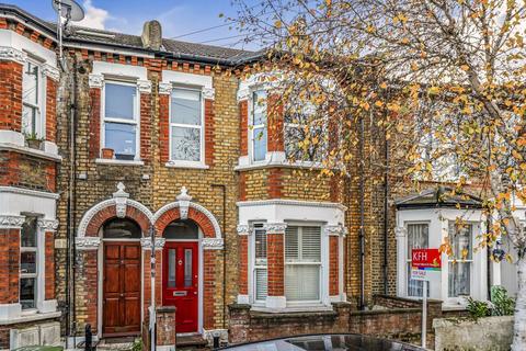 3 bedroom flat for sale, Hubert Grove, Clapham