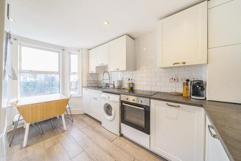 3 bedroom flat for sale, Hubert Grove, Clapham