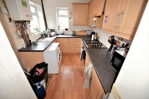 3 bedroom house to rent, Cardigan Lane